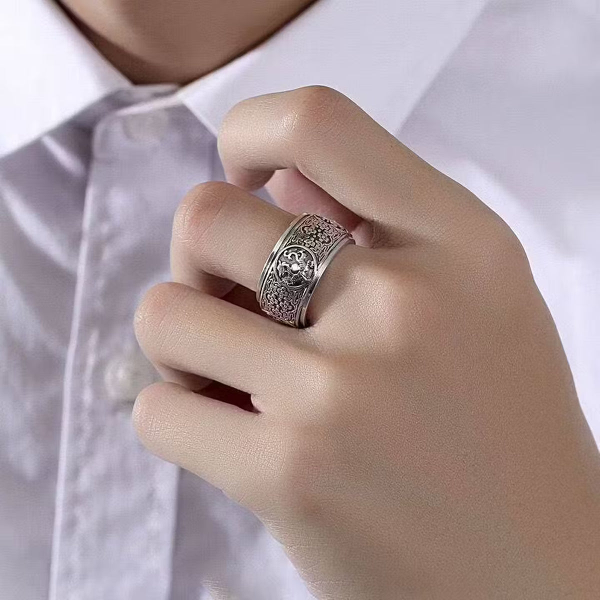 Rotatable Four Divine Beasts Sterling Silver Ring - Vintage 925 Silver Spinner Band with Azure Dragon, White Tiger, Vermilion Bird & Black Tortoise Reliefs